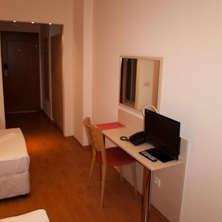 Hotel Astra София Экстерьер фото