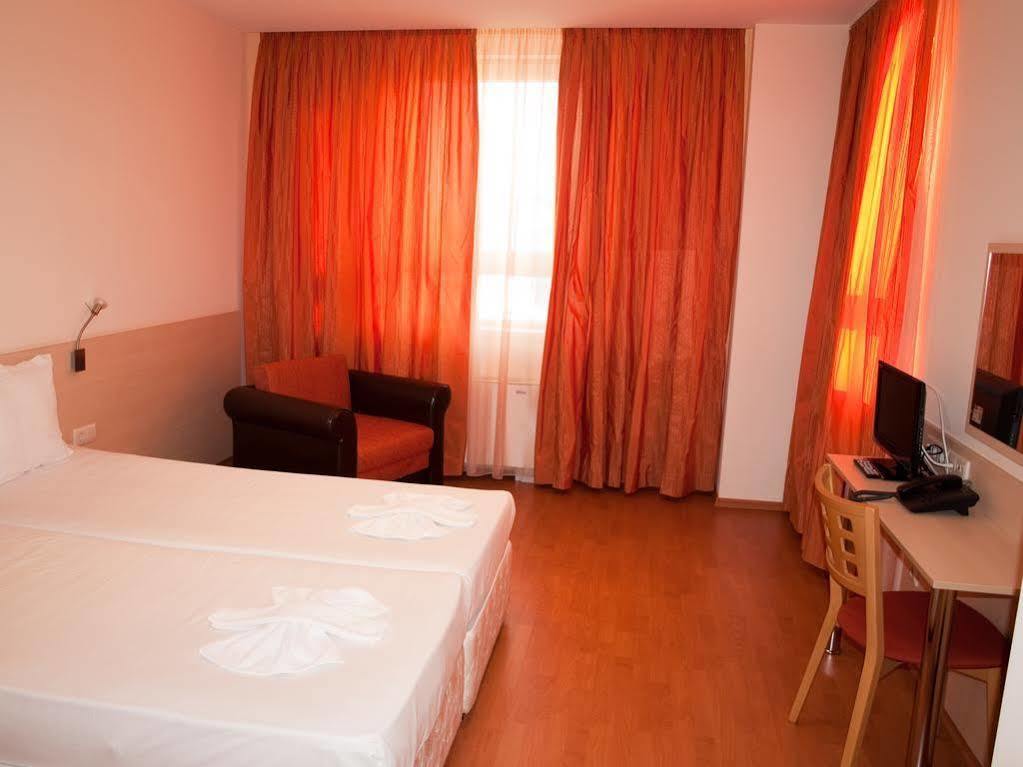 Hotel Astra София Экстерьер фото